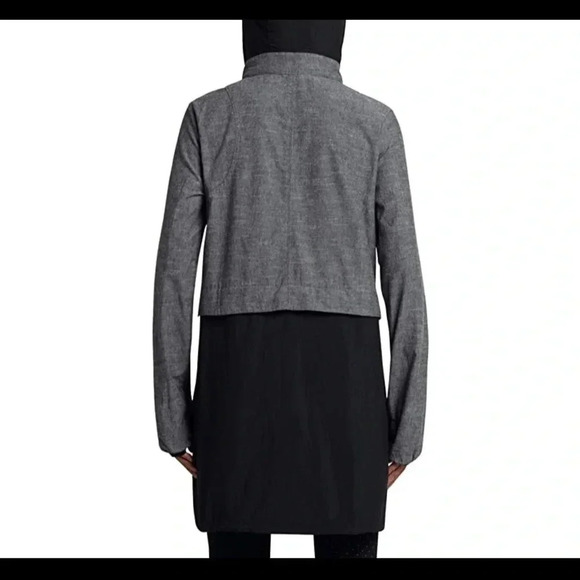 Nike International Gray Zip Up Jacket Size Small - Picture 4 of 15